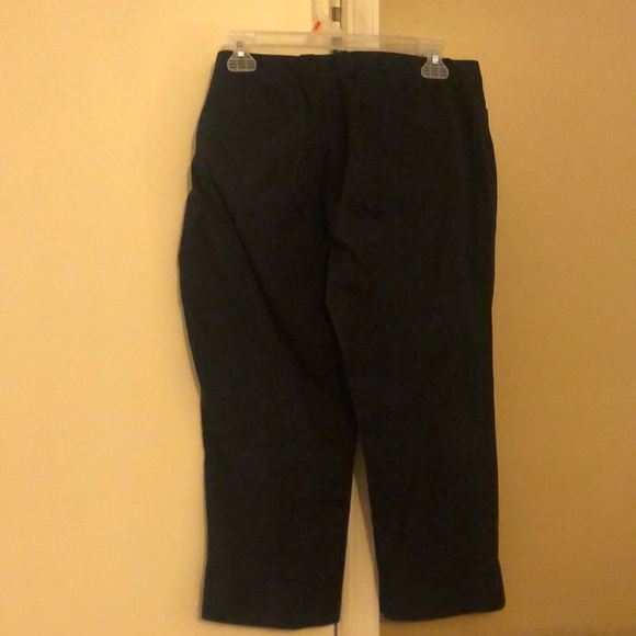 Gap black capris, size 8 - Picture 2 of 2
